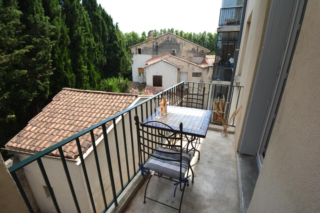 Appartement Tarascona Esterno foto