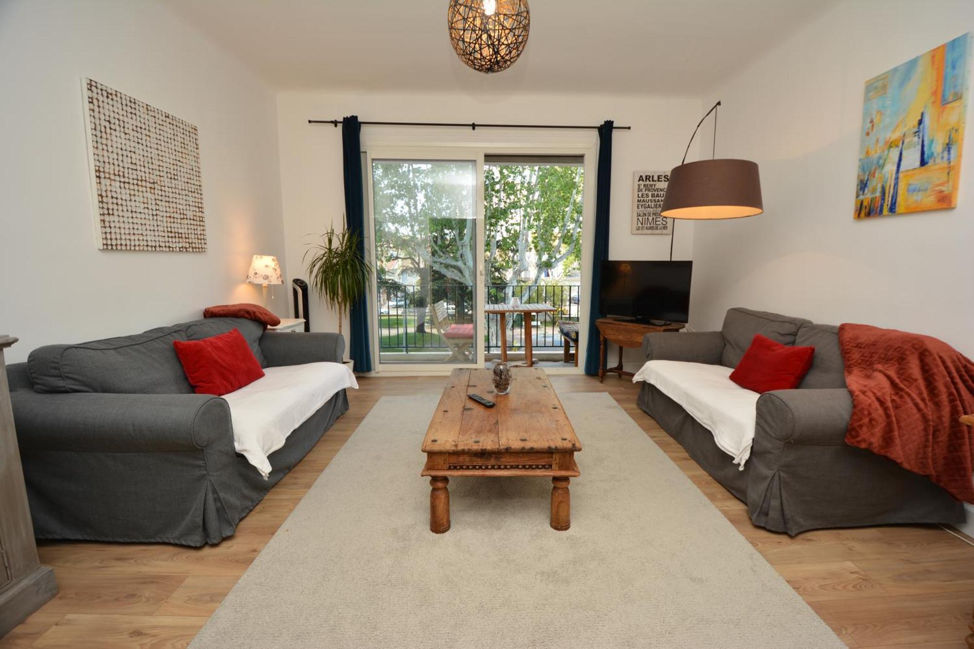 Appartement Tarascona Esterno foto